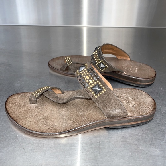 Calleen Cordero “Viva” studded leather sandals. New in original box - Picture 3 of 14